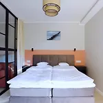 Enklawa Przy Plazy Apartment *