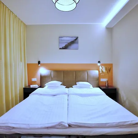 Enklawa Przy Plazy *